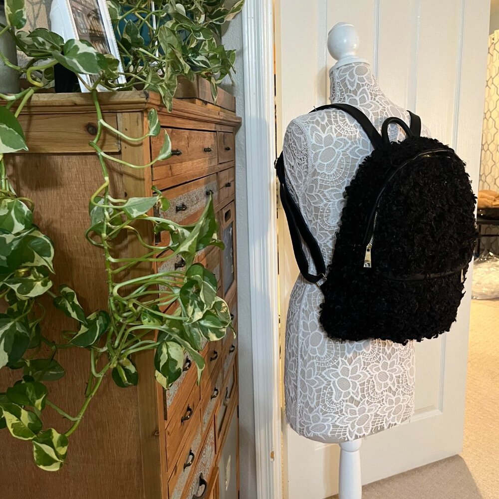 Sherpa / Faux Fur / Fuzzy Backpack / Plush Fur / Laptop Bag - Black - NWT - Picture 4 of 9